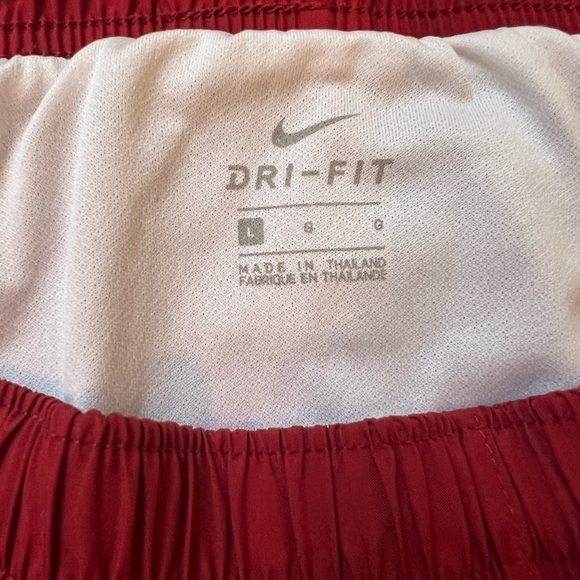 Alabama Nike Women’s Dri-Fit Tempo Shorts, Large - Picture 7 of 7
